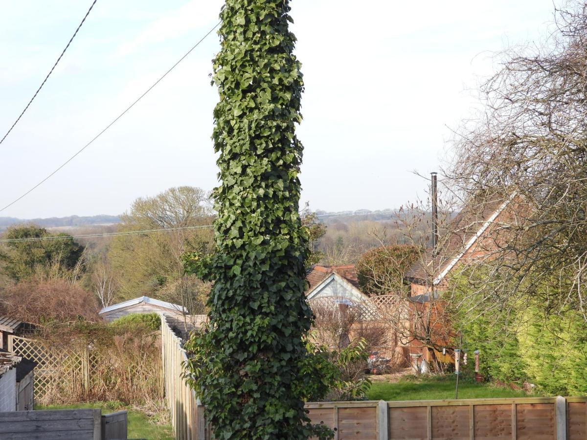 Charming Kintbury Cottage Exterior foto